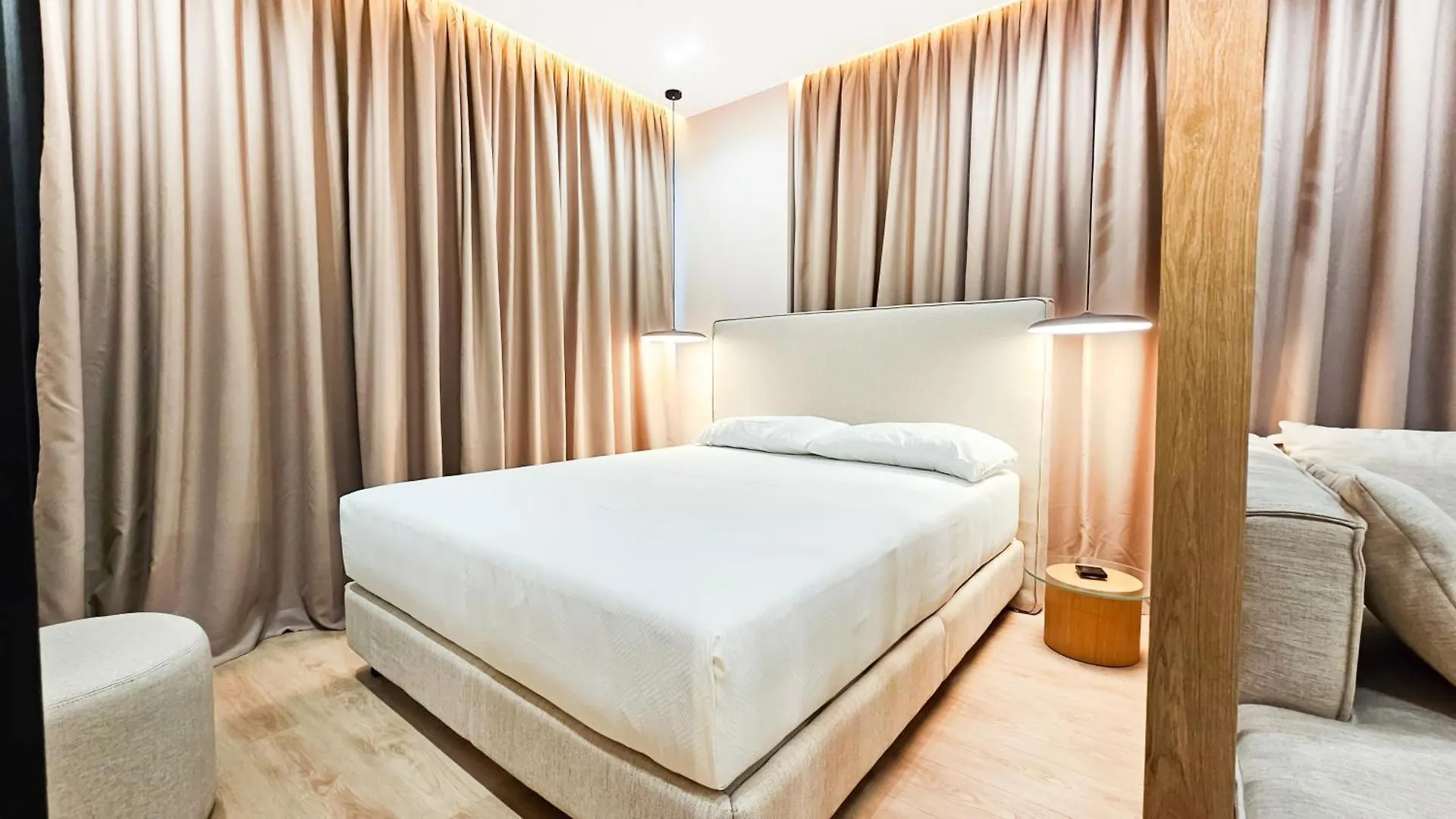 アパート City Chic Vlorë アルバニア
